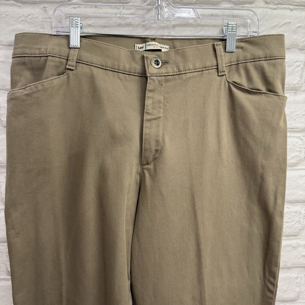 Lee Pants Women's 18‎ M Relaxed Fit Olive Green Plain Flat Front Casual Slacks